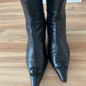 Chanel Vintage Black Short Boots 401/2